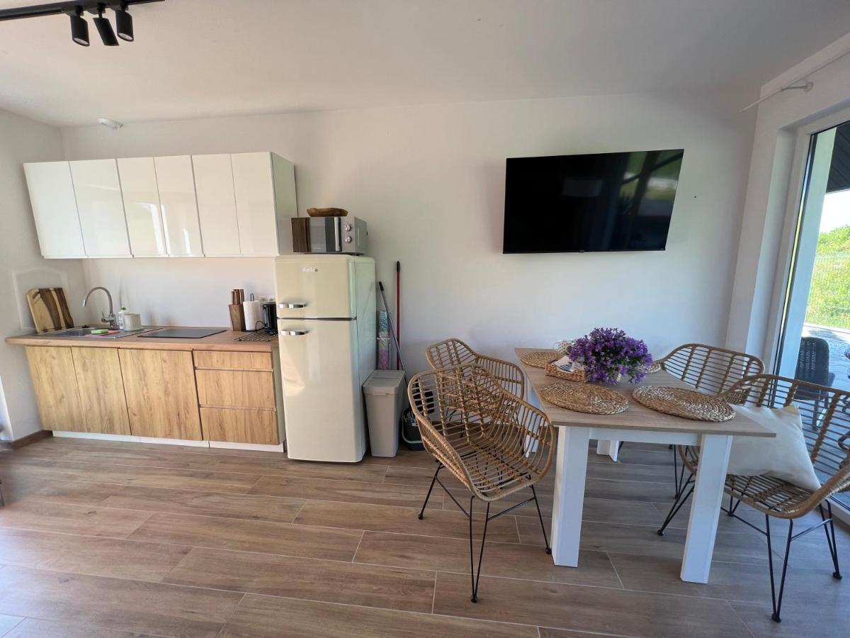 Apartment Morskie Opowiesci - Z Klimatem Wladyslawowo